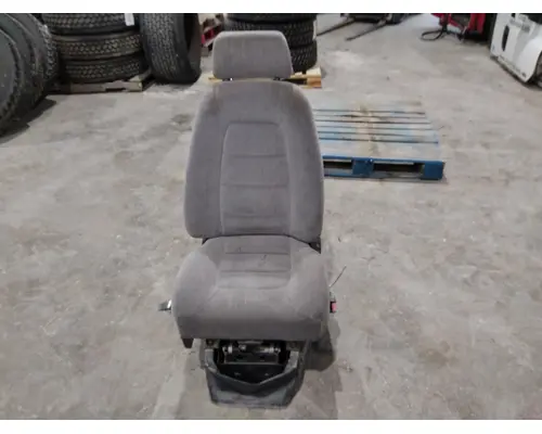 VOLVO VN SEAT, FRONT