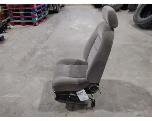 VOLVO VN SEAT, FRONT