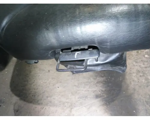 VOLVO VN SEAT, FRONT