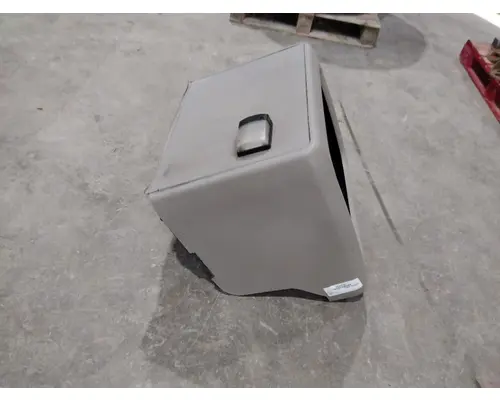 VOLVO VN SLEEPER CLOSET