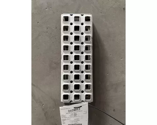 VOLVO VN Step