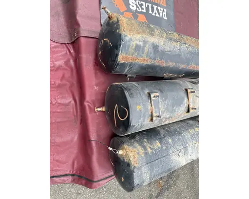 VOLVO VNl860 Air Tank