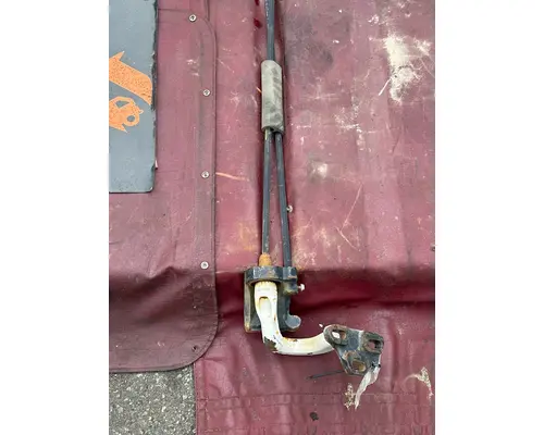 VOLVO VNl860 Hood Hinge