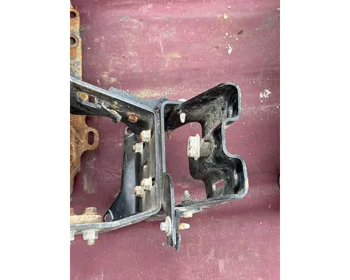 VOLVO VNl860 Radiator Core Support
