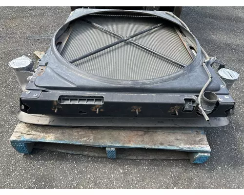 VOLVO VNl860 Radiator