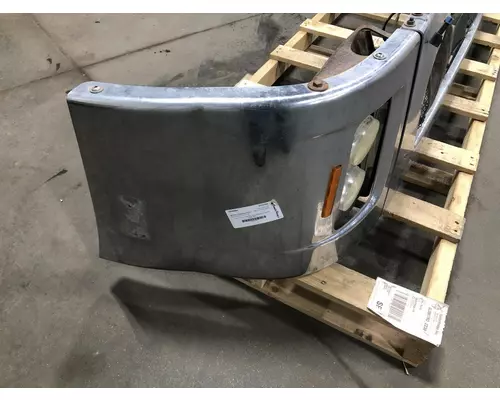 VOLVO VT880 Bumper Assembly, Front