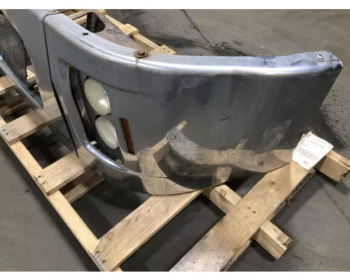 VOLVO VT880 Bumper Assembly, Front