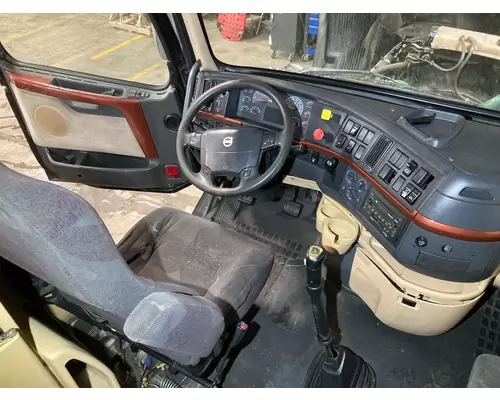 VOLVO VT880 Cab Assembly