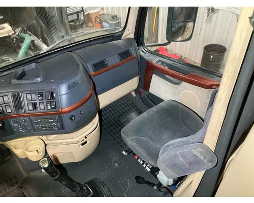 VOLVO VT880 Cab Assembly