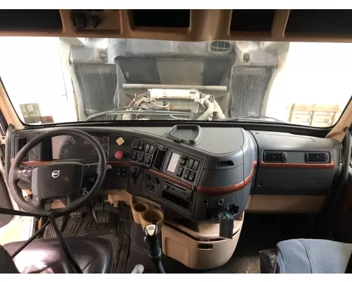 VOLVO VT880 Dash Assembly