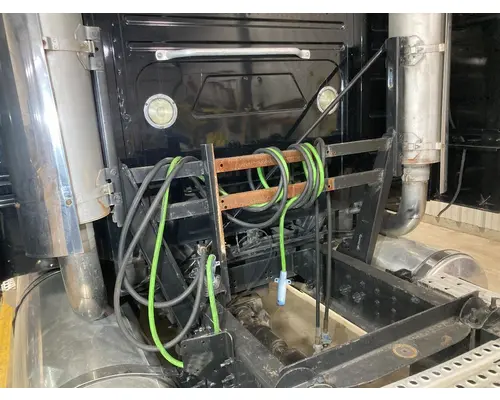 VOLVO VT880 Exhaust Assembly