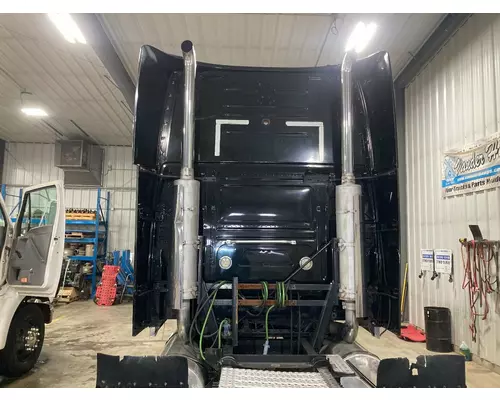 VOLVO VT880 Exhaust Assembly