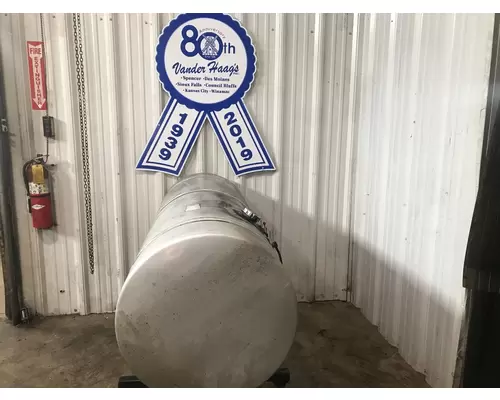 VOLVO VT880 Fuel Tank