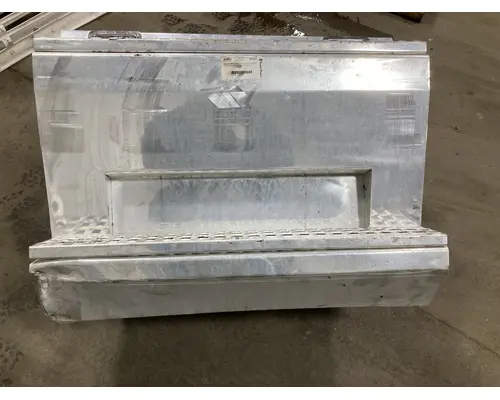 VOLVO VT880 Tool Box