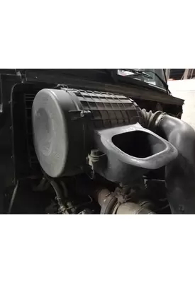 VOLVO VT AIR CLEANER