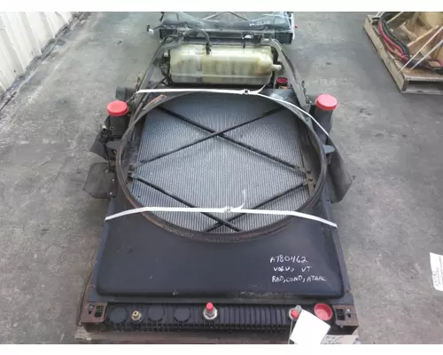 VOLVO VT COOLING ASSEMBLY (RAD, COND, ATAAC)