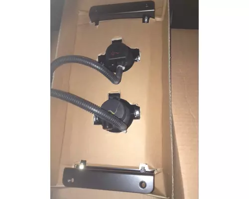 VOLVO VT FOG LIGHT