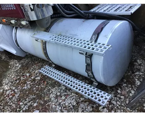 VOLVO VT FUEL TANK