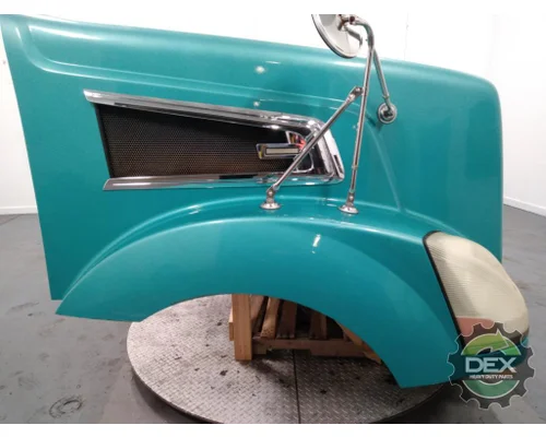 VOLVO VT Hood