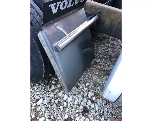 VOLVO VT MUD FLAP HANGER