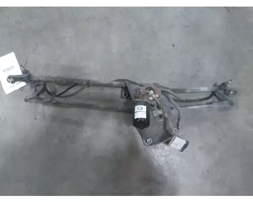 VOLVO VT WINDSHIELD WIPER ASSEMBLY