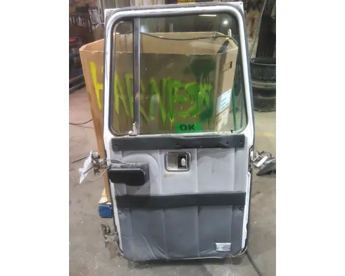 VOLVO WCA 1990-1998 DOOR ASSEMBLY, FRONT