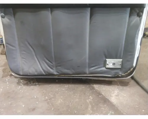 VOLVO WCA 1990-1998 DOOR ASSEMBLY, FRONT