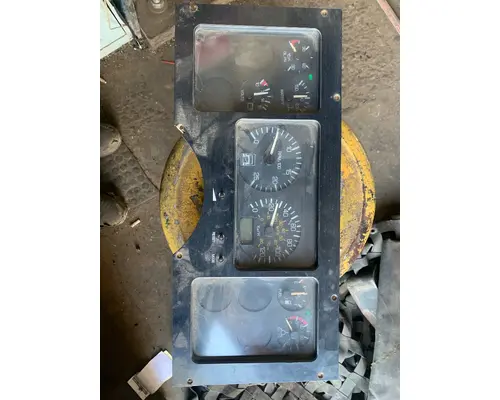 VOLVO WCA AREO SERIES Speedometer Head Cluster