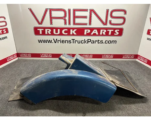 VOLVO WCA Fender Extension