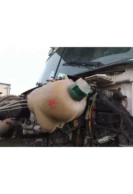 VOLVO WCA RADIATOR OVERFLOW TANK