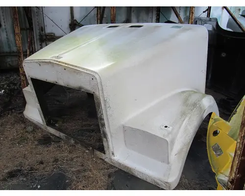 VOLVO WCM (MEDIUM) Hood