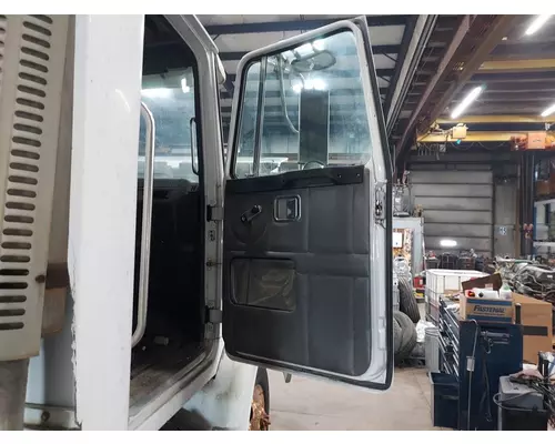 VOLVO WG 1988-2001 DOOR ASSEMBLY, FRONT