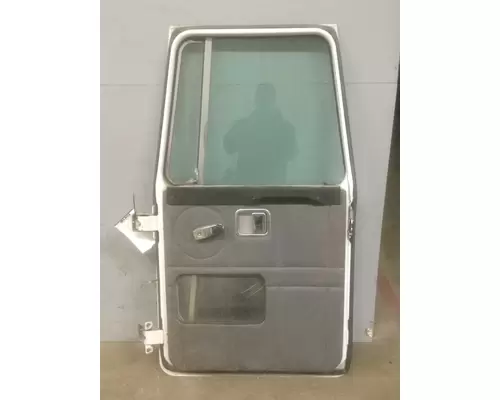 VOLVO WG 1988-2001 DOOR ASSEMBLY, FRONT