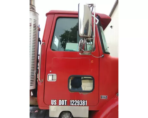 VOLVO WG 1988-2001 DOOR ASSEMBLY, FRONT