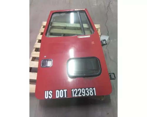 VOLVO WG 1988-2001 DOOR ASSEMBLY, FRONT