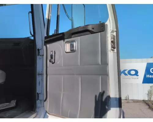 VOLVO WG 1988-2001 DOOR ASSEMBLY, FRONT