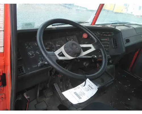 VOLVO WG CAB