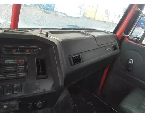 VOLVO WG CAB