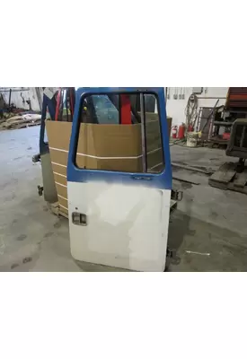 VOLVO WG DOOR ASSEMBLY, FRONT