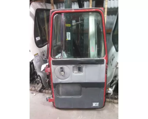 VOLVO WG DOOR ASSEMBLY, FRONT