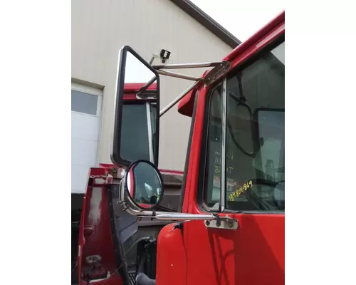 VOLVO WG MIRROR ASSEMBLY CABDOOR