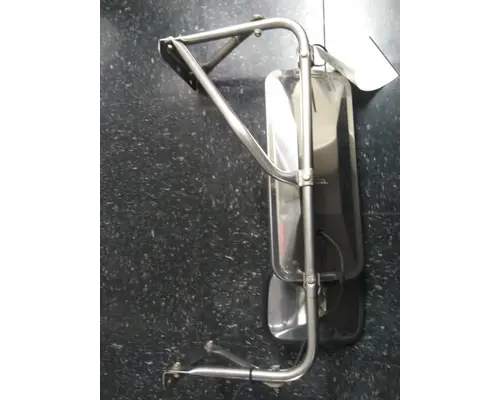 VOLVO WG MIRROR ASSEMBLY CABDOOR