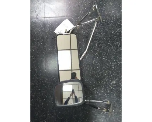 VOLVO WG MIRROR ASSEMBLY CABDOOR