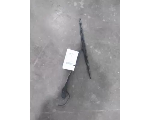 VOLVO WG WINDSHIELD WIPER ARM