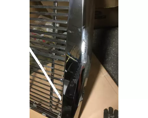 VOLVO WIA 1988-1998 GRILLE