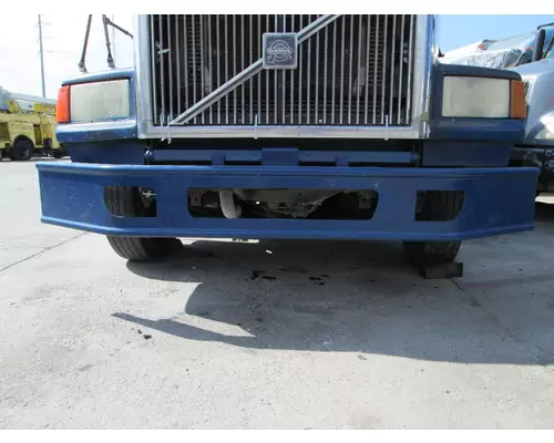VOLVO WIA BUMPER ASSEMBLY, FRONT