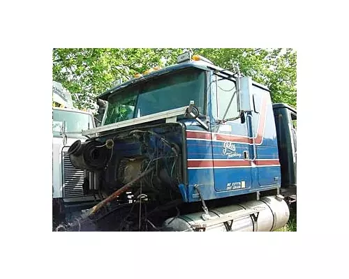 VOLVO WIA Cab Clip
