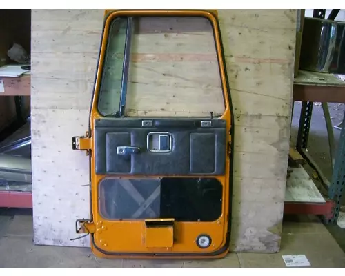 VOLVO WIA DOOR ASSEMBLY, FRONT