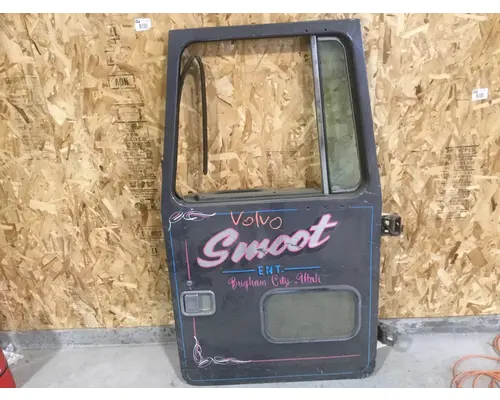 VOLVO WIA DOOR-FRONT