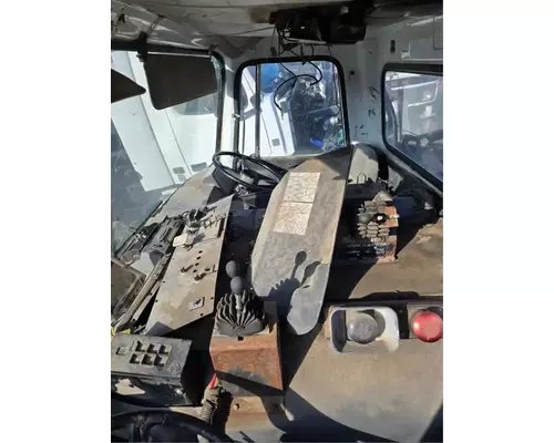 VOLVO WXLL Cab Assembly